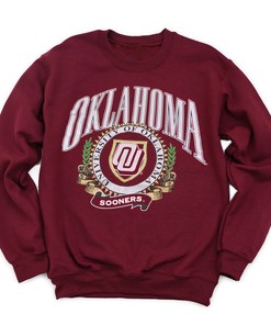Vintage Oklahoma Sooners T-Shirt - NCAA Tee for Fans