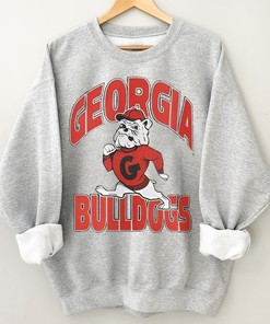 Vintage Style NCAA Georgia Bulldogs Sweatshirt - NCAA Apparel for Fans