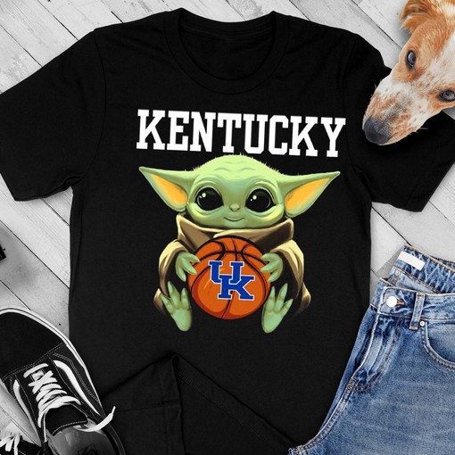 Baby Yoda Hug Kentucky Wildcats Sweatshirt Fan Gift