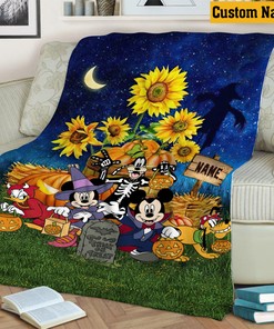 Fall Season Mickey Halloween Blanket - Minnie And Friends Halloween - Movie Halloween Gift