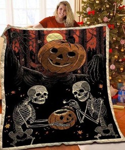 Jack Skellington Blanket, Skeleton Make Fire In Pumpkin Lamp Halloween Son Present Quilt Blanket