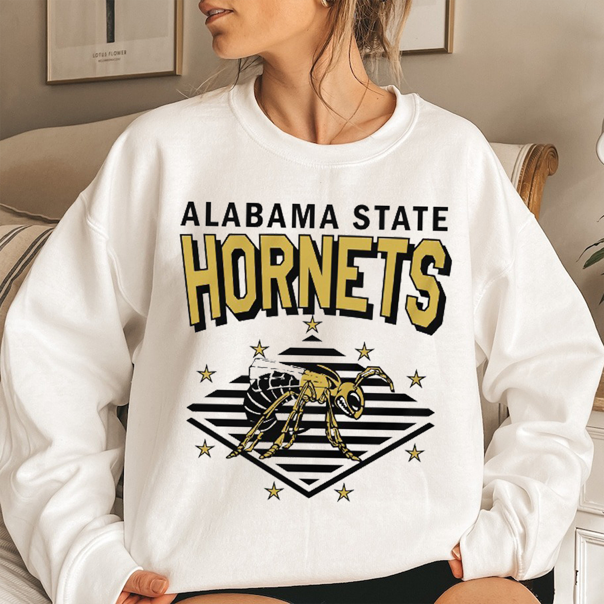 Retro Early 90s Hornets Sweatshirt Hoodie Shirt Gift for Fans