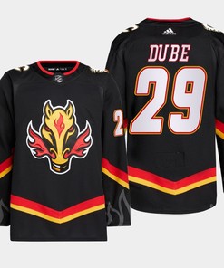 Dillon Dube 29 Calgary Flames Black Jersey 2022-23 Blasty Alternate Primegreen