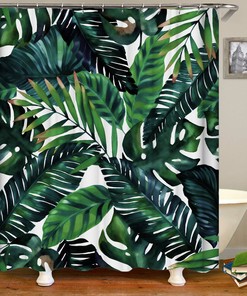 Lush Green Banana Leaf Shower Curtain with Hooks - Perfect Nature-themed Bathroom Decor