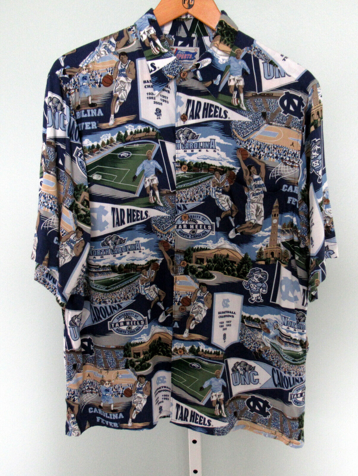 North Carolina Tar Heels Reyn Spooner Mens Large Hawaiian Rayon Shirt Vgc NCAA
