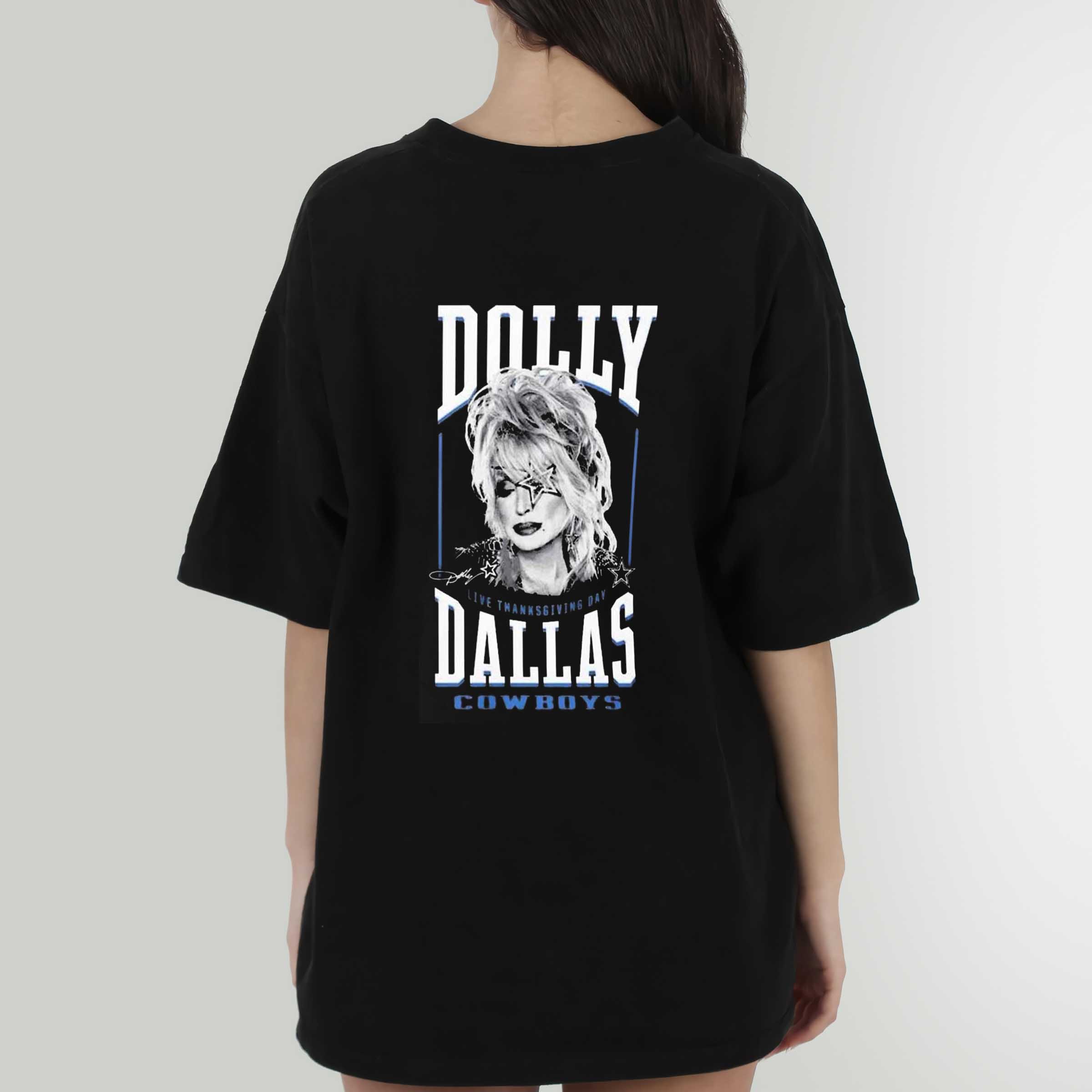 Dolly Parton Live in 2024 Vintage Style Tee - Cowboy Merch, Trending T-Shirt - Perfect Fan Gift