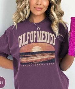 Gulf of Mexico Shirt - Vintage Coastal Crewneck for Beach Lovers