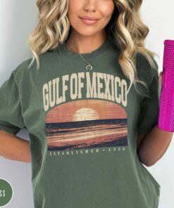 Gulf of Mexico Shirt - Vintage Coastal Crewneck for Beach Lovers