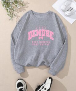 Women's Demure Print Round Neck Sweatshirt - Casual Long Sleeve Pullover for Fall & Winter